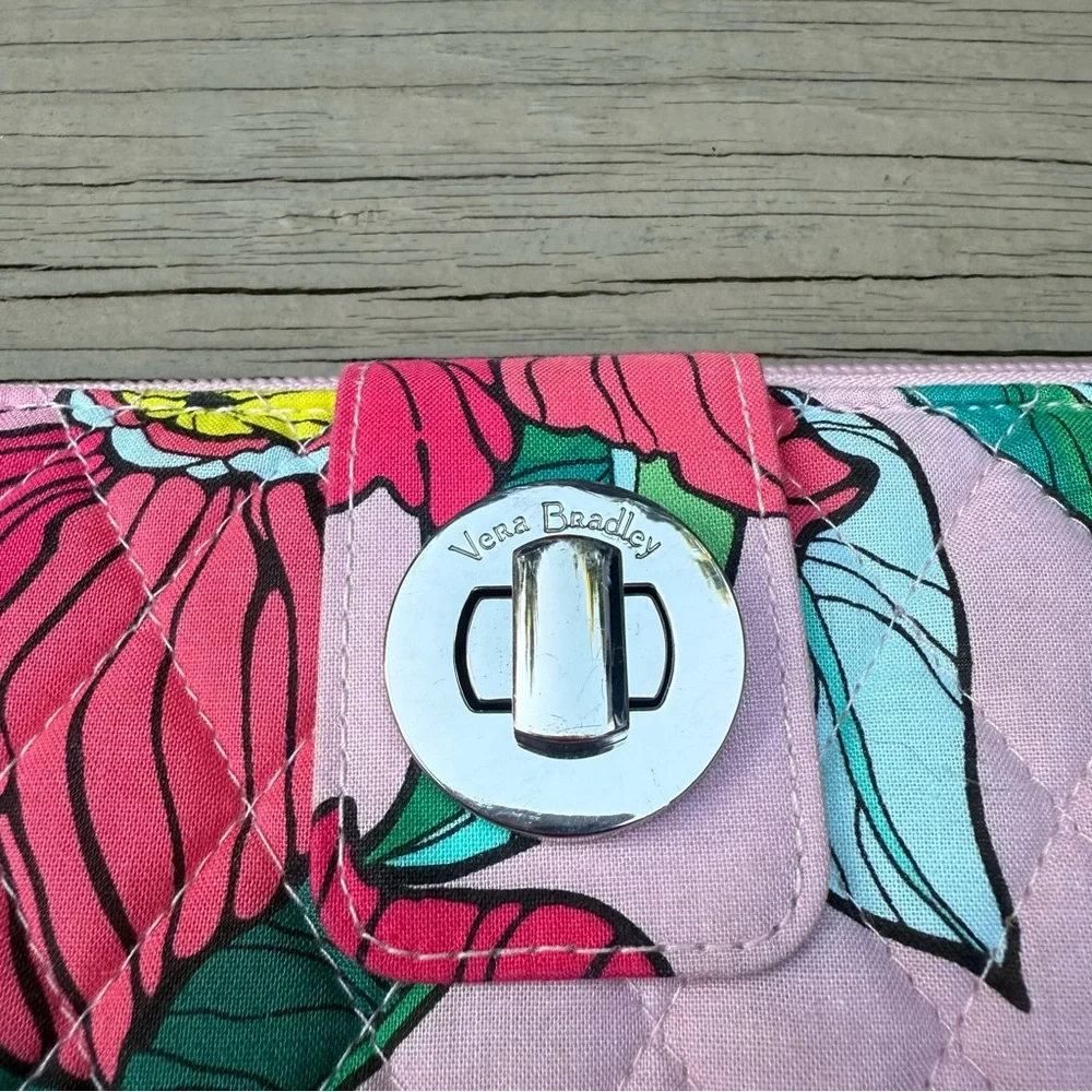 NWT Vera Bradley Vintage Floral Iconic RFID Turnlock Cotton Wallet